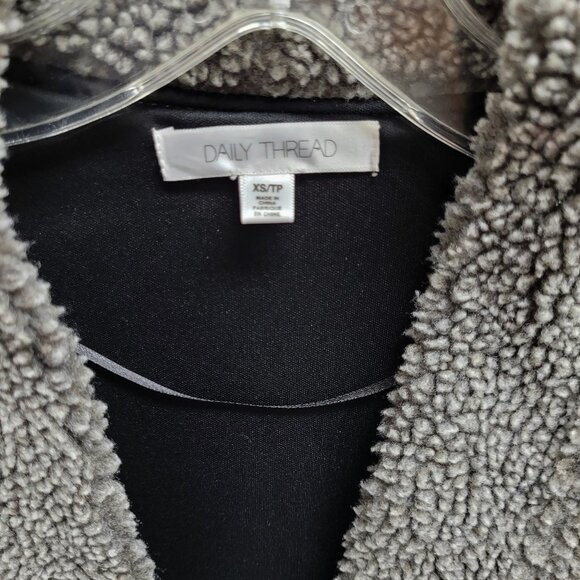 Berber Style Gray Short Over-Sized CardiganJacket by Daily Thread Misses Size XS - Picture 2 of 3